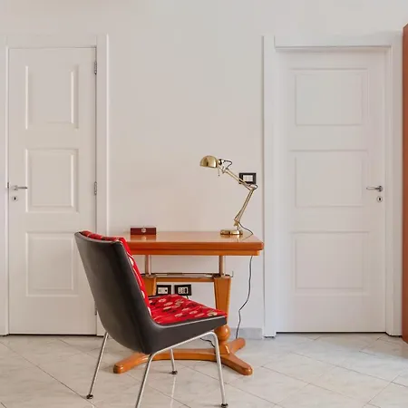 Guesthost - Stazione Cozy And Functional Flat *