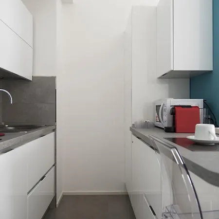 Youhosty - Meravigli R1 Small 16 Apartment