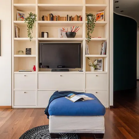 Lejlighed The Rent - Bright Two-bedroom In De Amicis *