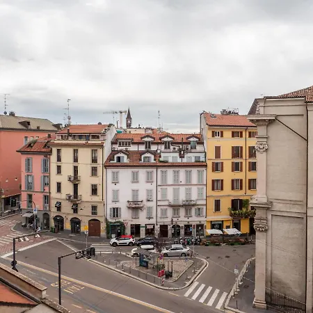 The Rent - Bright Two-bedroom In De Amicis Lägenhet Milano