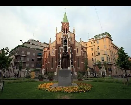 Stazione Centrale 公寓