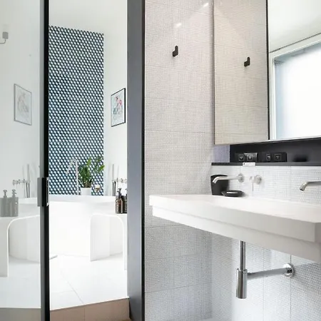 아파트호텔 Bmore Apartments Duomo - Luxury Apartments Near Duomo 밀라노