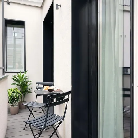 Bmore Duomo - Luxury Near Duomo 4* ميلان