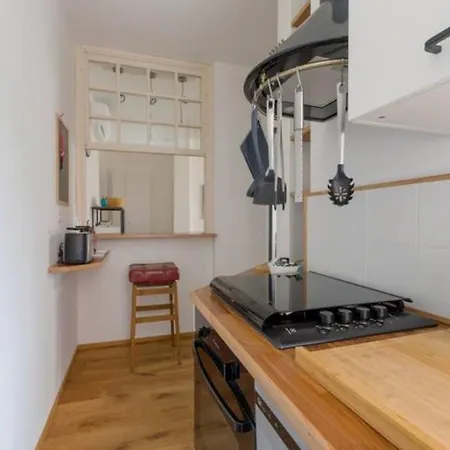 Life & Mico Cosy And Functional *