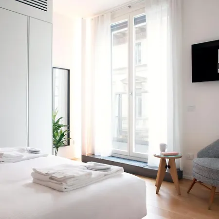 Apart Otel Bmore Duomo - Luxury Near Duomo Milano