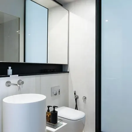Bmore Apartments Duomo - Luxury Apartments Near Duomo 아파트호텔 4*