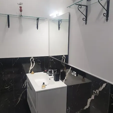 Black & White * 米兰