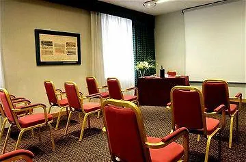 Ih Lorenteggio Hotel 4*