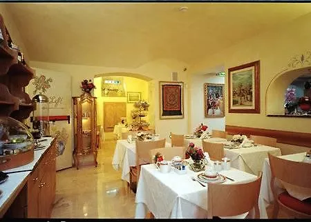 Boutique Dieci Hotel 4*
