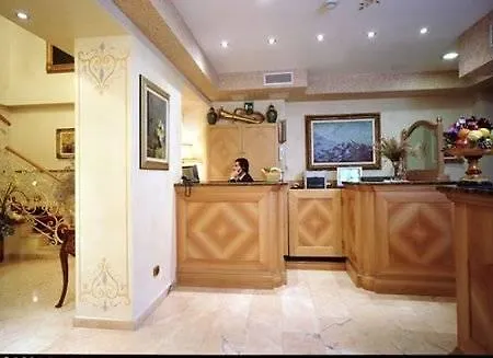 Hotel Boutique Dieci 4*