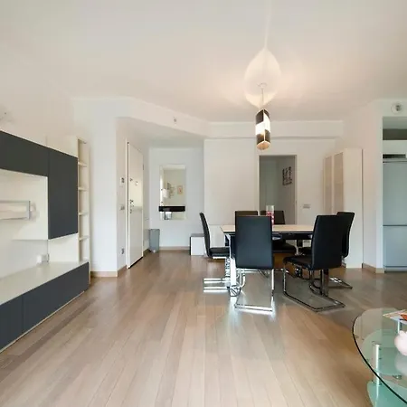 Апартаменты Tortona Halldis