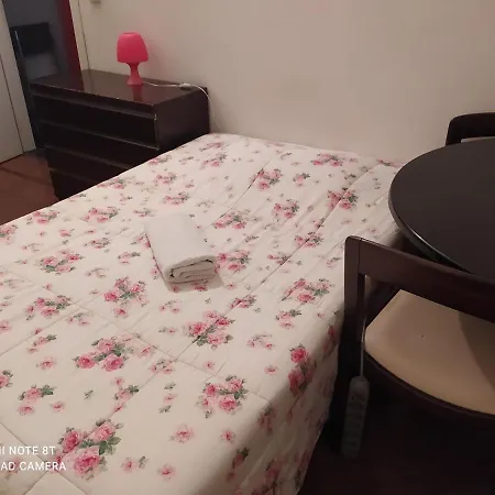 1room In *