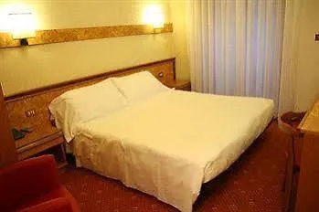 米拉诺杰斯特酒店 4*