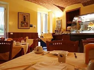 Ideale 3* Милан