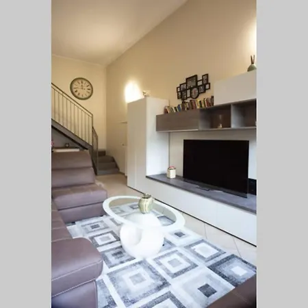 Apartment Splendida Loft Con Terrazza E Netflix