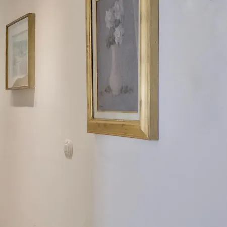 Aiello Executive بيت ضيافة