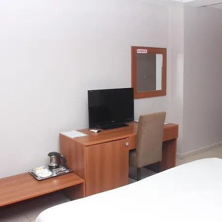 Hotel Grand Ibro Annex