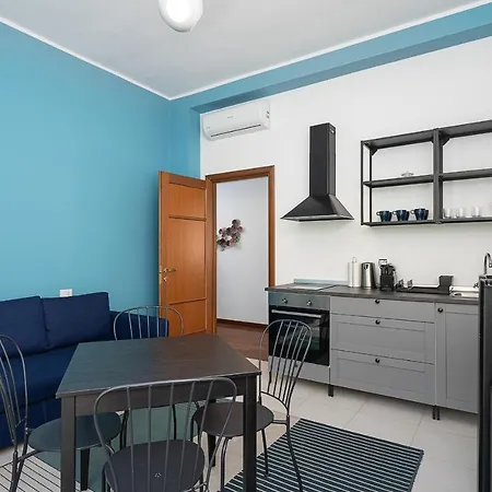 Appartamento 3 Design Near City Center