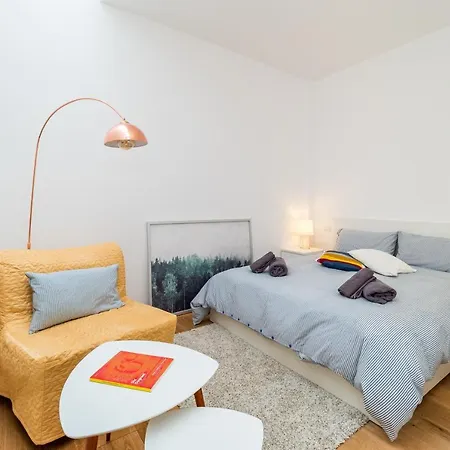 Accademia Apartment *