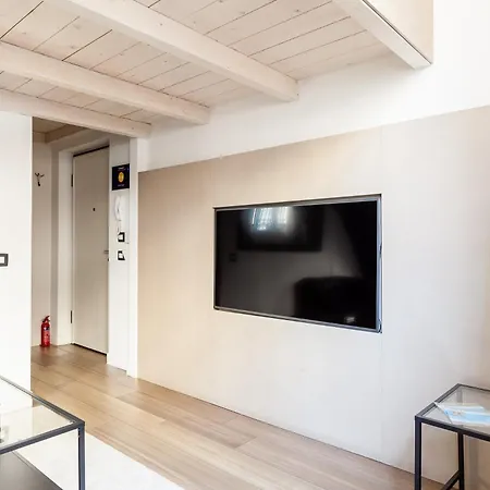 Charming Loft S. Gregorio 49 Master Guest Διαμέρισμα *