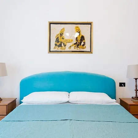 Lägenhet Hostmate - - Via Rovereto *