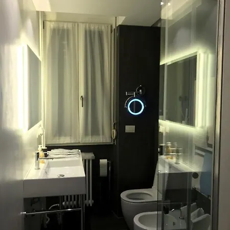 17 * Milano