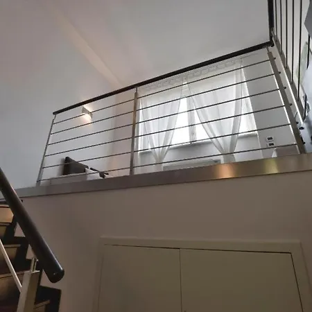 Caiazzo Halldis Apartment *