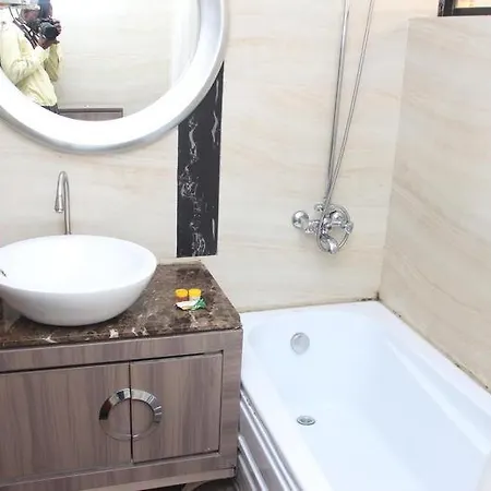 Grand Ibro Annex Hotel 3*