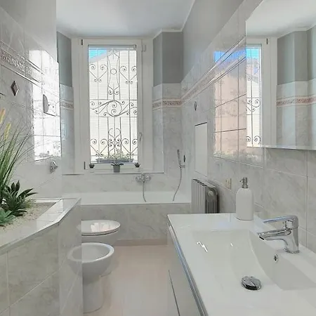 Apartament Charming Station Mediolan