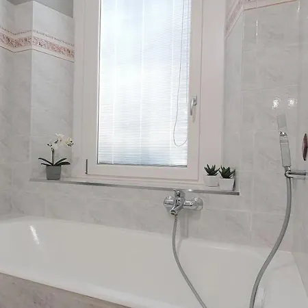 Apartament Charming Station *