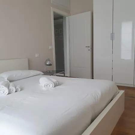 Apartment Kibilu - Via Inganni Milan