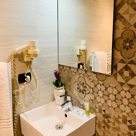 阿斯特丽德酒店