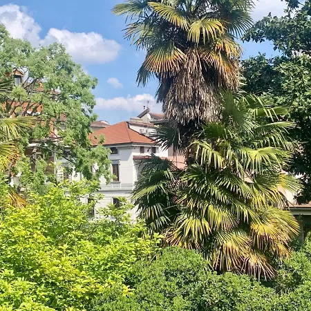 阿斯特丽德酒店 酒店 2*