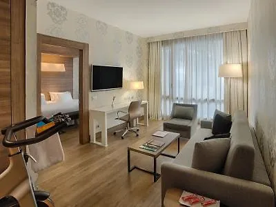 Tivoli President Hotel