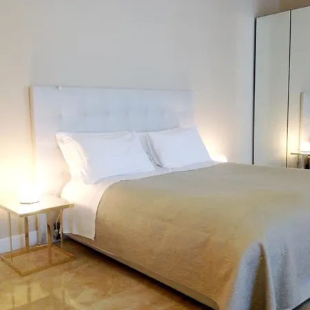 The Place - Downtown Apartment