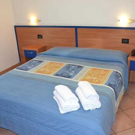 Iride Stazione Lambrate Citta Studi Hotel