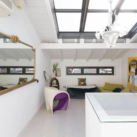 公寓 Unique 4 Storey House On Naviglio 4bd, 4bt *