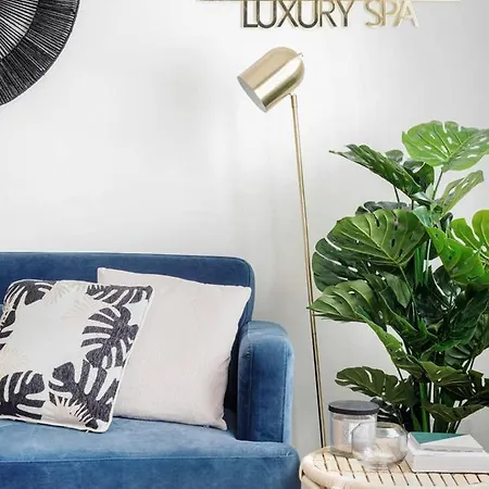 Easylife - - Lecco 18 S - Porta Venezia Apartment *