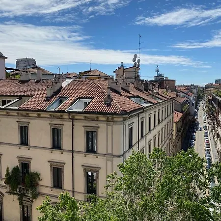 Sant'ambrogio With Charme Apartment