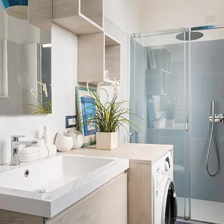 The Blue Nest With A View - 7th Floor- Via Palestrina