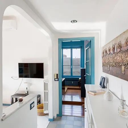 The Blue Nest With A View - 7th Floor- Via Palestrina * Milano