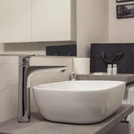 Mico 1 Bedroom - Youhosty Milano