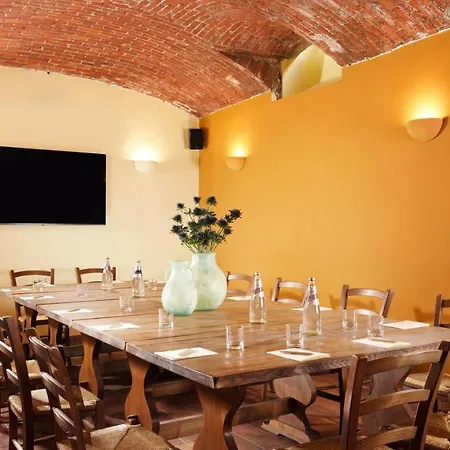 Enterprise Design & Boutique Hotel