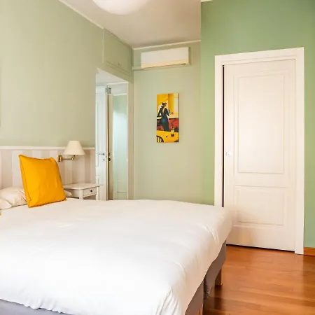 The Rent - Three-bedroom In Acquabella Milan