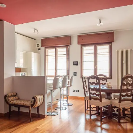 The Rent - Three-bedroom In Acquabella Apartment *