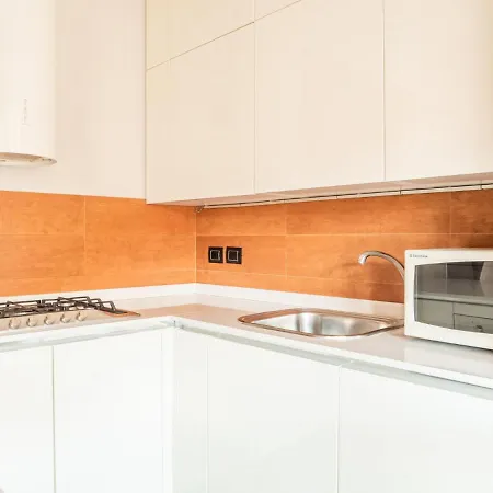 The Rent - Three-bedroom In Acquabella Apartment Milan