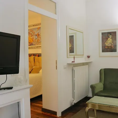 Historical Center Montenapoleone Loft * 米兰