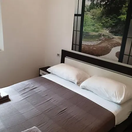 Apartment Your Lovely Home, Porta Venezia-1 Queen Bed, 3 Single Beds, 1 Sofa Bed-