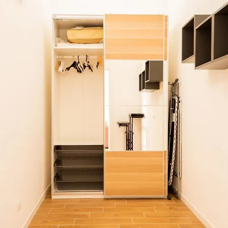 The Rent - One Bedroom Close Crescenzago Subway Appartement *