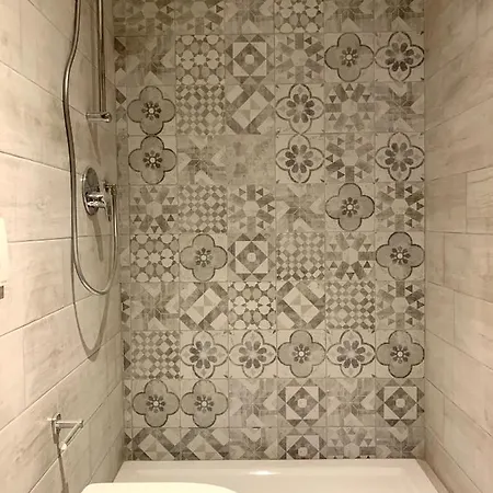 阿斯特丽德酒店 酒店